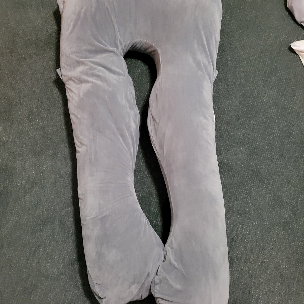 Pregnancy pillow